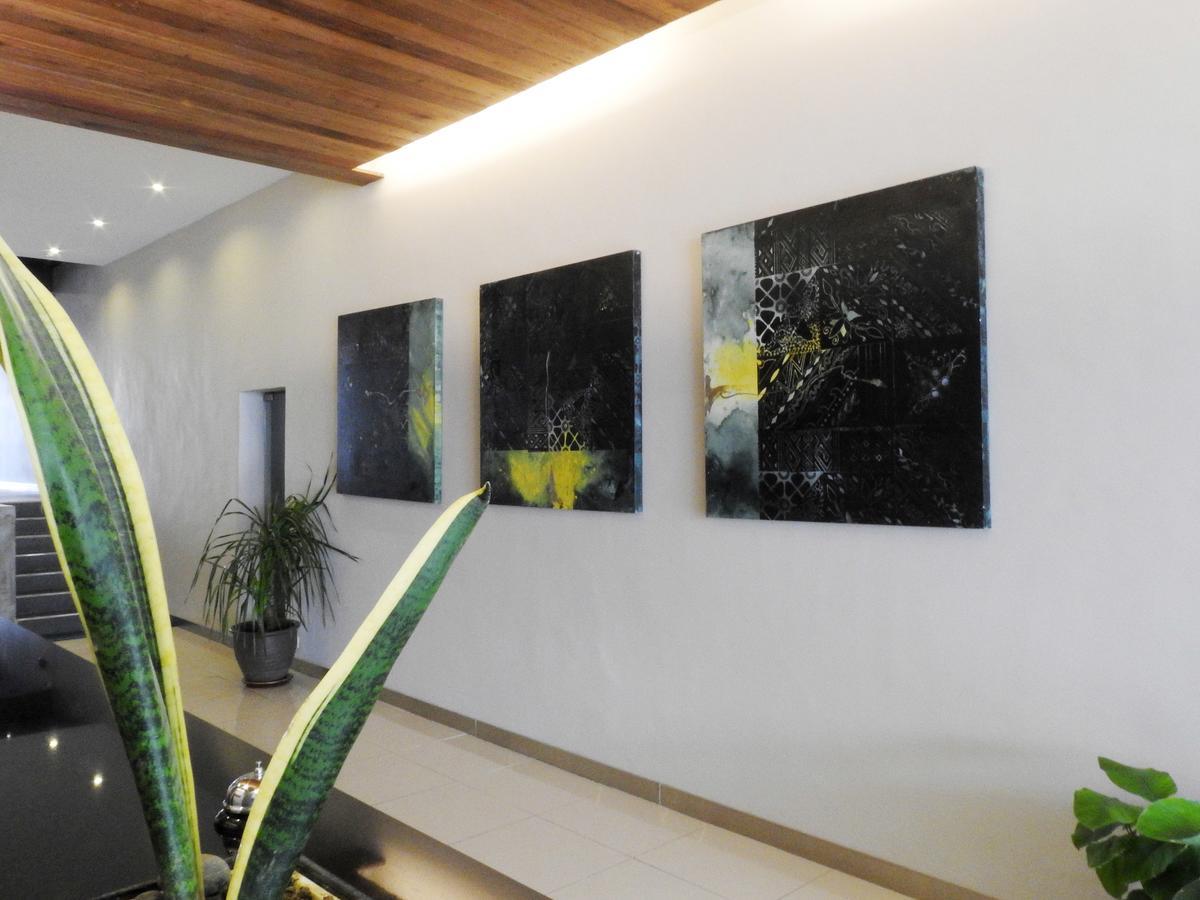 The Riverbank Hotel Kuantan Exterior photo